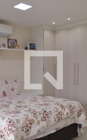 Casa à venda com 270m², 3 quartos e 3 vagasQuarto 3 - Suíte