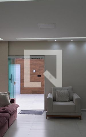 Casa à venda com 270m², 3 quartos e 3 vagasSala