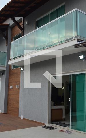 Casa à venda com 270m², 3 quartos e 3 vagasÁrea Externa