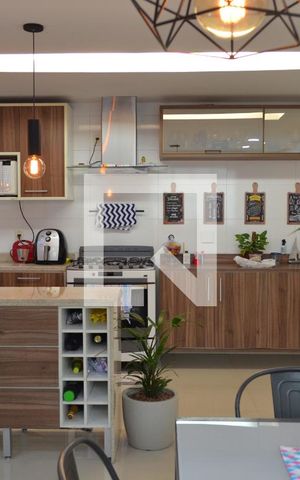 Casa à venda com 270m², 3 quartos e 3 vagasCozinha
