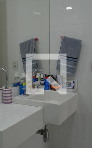 Casa à venda com 270m², 3 quartos e 3 vagasBanheiro Social