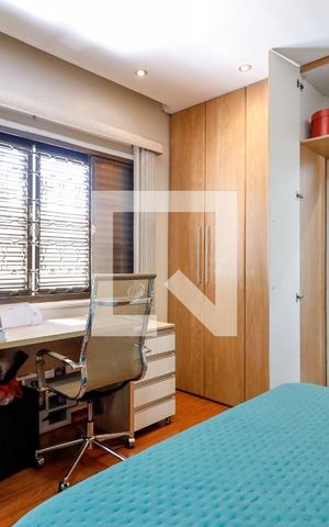 Casa à venda com 240m², 3 quartos e 2 vagas