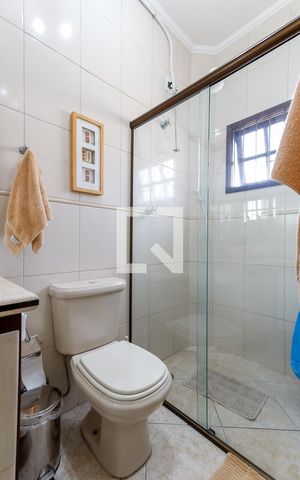 Casa à venda com 240m², 3 quartos e 2 vagas