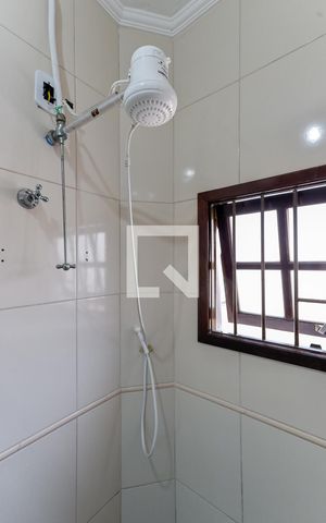 Casa à venda com 240m², 3 quartos e 2 vagas