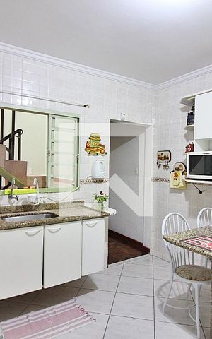 Casa à venda com 150m², 3 quartos e 2 vagasCozinha