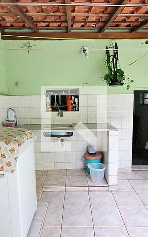 Casa à venda com 150m², 3 quartos e 2 vagasLavanderia