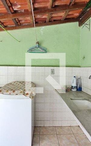 Casa à venda com 150m², 3 quartos e 2 vagasLavanderia