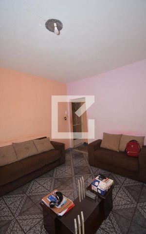 Casa à venda com 247m², 2 quartos e sem vagaSala