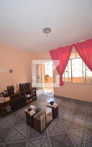 Casa à venda com 247m², 2 quartos e sem vagaSala