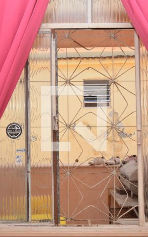 Casa à venda com 247m², 2 quartos e sem vagaSala