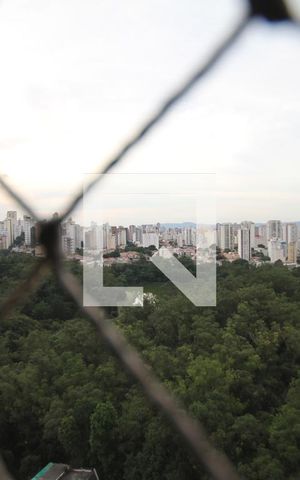 Apartamento à venda com 156m², 3 quartos e 2 vagasVista