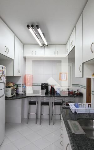 Apartamento à venda com 156m², 3 quartos e 2 vagasCozinha