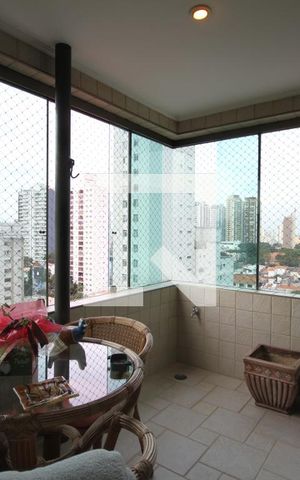 Apartamento à venda com 156m², 3 quartos e 2 vagasVaranda