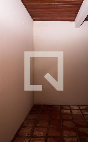 Casa à venda com 110m², 2 quartos e 2 vagasQuarto de Serviço