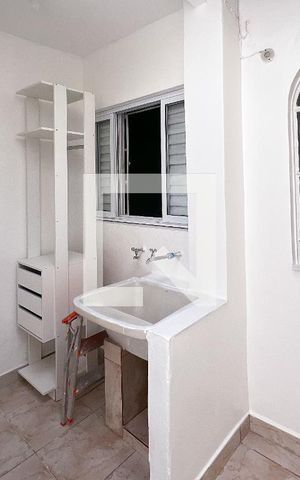 Casa para alugar com 55m², 1 quarto e sem vagaÁrea de Serviço