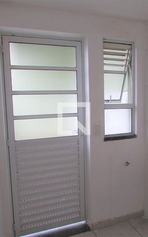 Casa de condomínio para alugar com 89m², 2 quartos e 1 vagaPorta para área de serviço