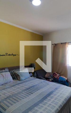 Casa à venda com 106m², 4 quartos e 3 vagas Casa à venda com 106m², 4 quartos e 3 vagasQuarto 02 (Casa 02)