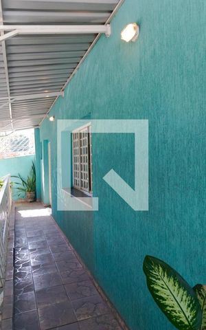 Casa à venda com 106m², 4 quartos e 3 vagas Casa à venda com 106m², 4 quartos e 3 vagasVaranda da Sala (Casa 01)