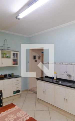 Casa à venda com 106m², 4 quartos e 3 vagas Casa à venda com 106m², 4 quartos e 3 vagasCozinha (Casa 01)
