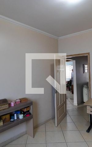 Casa à venda com 106m², 4 quartos e 3 vagas Casa à venda com 106m², 4 quartos e 3 vagasQuarto 01 (Casa 01)