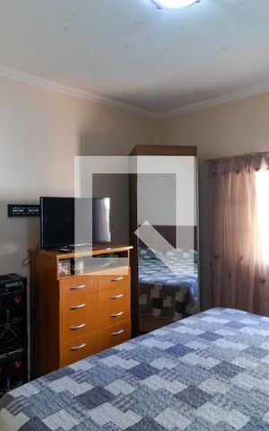 Casa à venda com 106m², 4 quartos e 3 vagas Casa à venda com 106m², 4 quartos e 3 vagasSuíte (Casa 01)