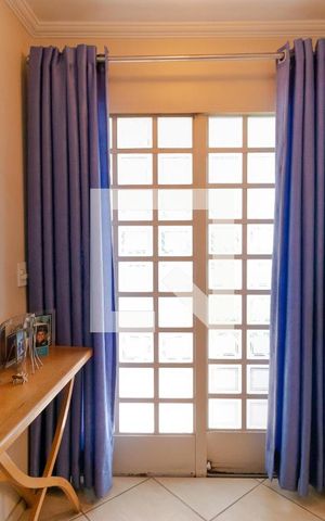 Casa à venda com 106m², 4 quartos e 3 vagas Casa à venda com 106m², 4 quartos e 3 vagasHall de Entrada (Casa 01)