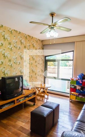 Apartamento à venda com 200m², 4 quartos e 1 vaga Apartamento à venda com 200m², 4 quartos e 1 vagaQuarto 1
