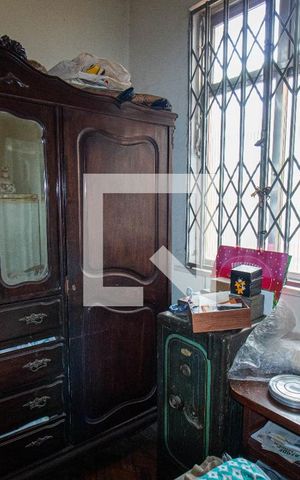Casa à venda com 538m², 4 quartos e 2 vagas Casa à venda com 538m², 4 quartos e 2 vagasQuarto 1