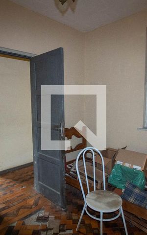 Casa à venda com 538m², 4 quartos e 2 vagas Casa à venda com 538m², 4 quartos e 2 vagasQuarto 4