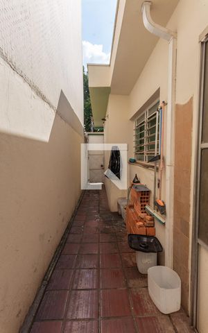 Casa à venda com 175m², 3 quartos e 4 vagas Casa à venda com 175m², 3 quartos e 4 vagasQuintal