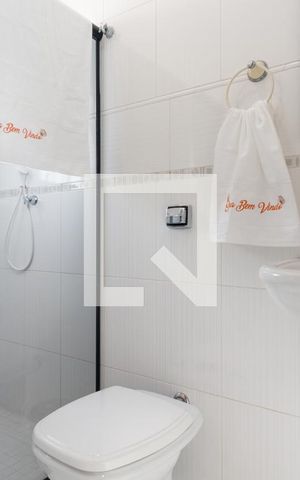 Casa à venda com 150m², 3 quartos e 2 vagas Casa à venda com 150m², 3 quartos e 2 vagasBanheiro