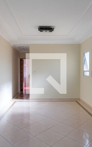 Casa à venda com 150m², 3 quartos e 2 vagas Casa à venda com 150m², 3 quartos e 2 vagasSala