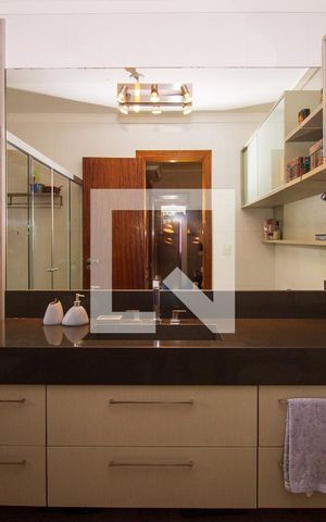 Casa para alugar com 230m², 3 quartos e 4 vagasBanheiro da Suíte