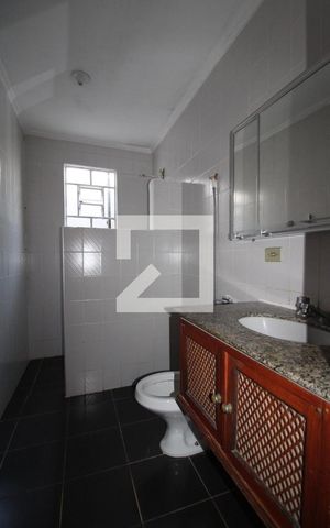 Casa à venda com 176m², 3 quartos e 3 vagasBanheiro da suíte