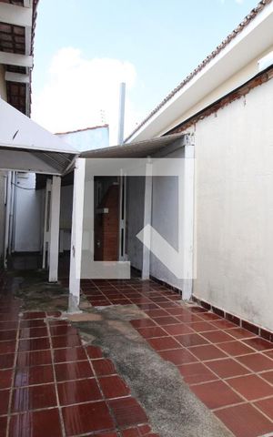 Casa à venda com 176m², 3 quartos e 3 vagasQuintal