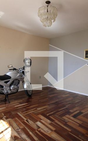 Casa à venda com 176m², 3 quartos e 3 vagasSala
