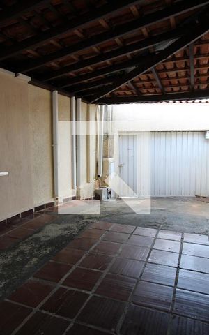 Casa à venda com 176m², 3 quartos e 3 vagasGaragem