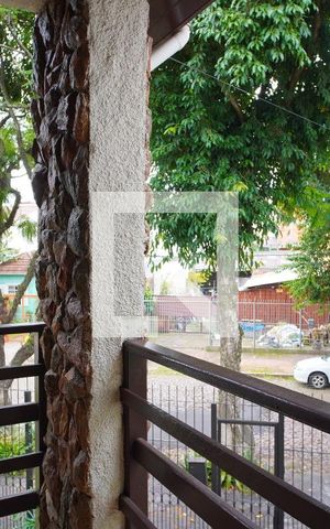 Casa à venda com 360m², 5 quartos e 5 vagasSacada Segundo Andar