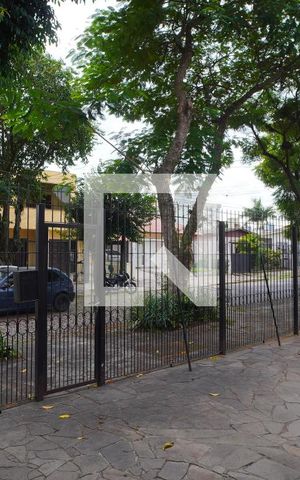 Casa à venda com 360m², 5 quartos e 5 vagasSala - Vista