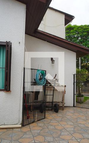 Casa à venda com 360m², 5 quartos e 5 vagasPátio