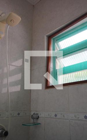 Casa à venda com 360m², 5 quartos e 5 vagasBanheiro da Suíte