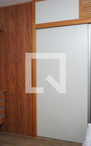 Casa à venda com 360m², 5 quartos e 5 vagasSuíte
