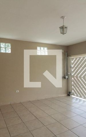 Casa à venda com 200m², 3 quartos e 2 vagas Casa à venda com 200m², 3 quartos e 2 vagasGaragem
