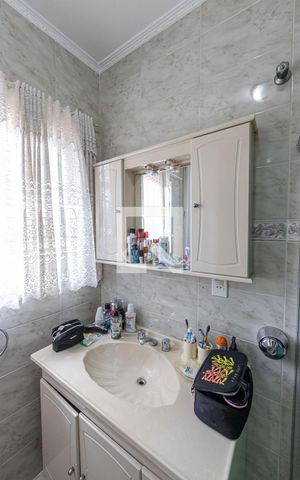 Casa à venda com 175m², 4 quartos e 1 vaga Casa à venda com 175m², 4 quartos e 1 vagaBanheiro Quarto 2