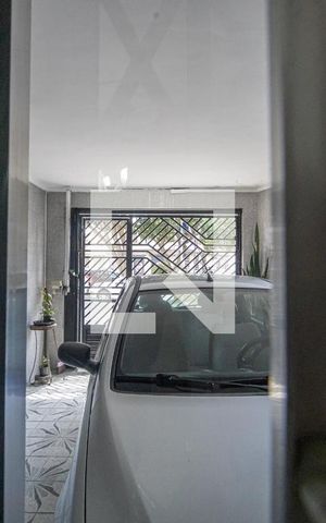 Casa à venda com 175m², 4 quartos e 1 vaga Casa à venda com 175m², 4 quartos e 1 vagaVista Sala