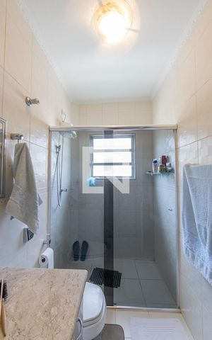 Casa à venda com 175m², 4 quartos e 1 vaga Casa à venda com 175m², 4 quartos e 1 vagaBanheiro Suite