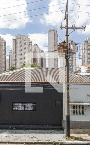 Casa à venda com 175m², 4 quartos e 1 vaga Casa à venda com 175m², 4 quartos e 1 vagaVista