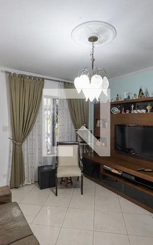 Casa à venda com 175m², 4 quartos e 1 vaga Casa à venda com 175m², 4 quartos e 1 vagaSala