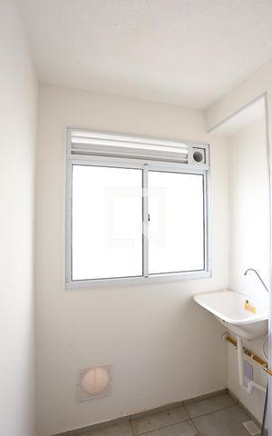 Apartamento à venda com 43m², 2 quartos e sem vaga Apartamento à venda com 43m², 2 quartos e sem vagaÁrea de Serviço