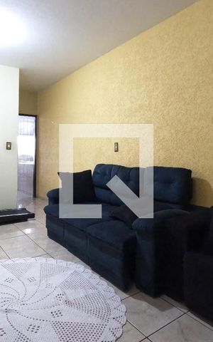 Casa à venda com 125m², 2 quartos e 2 vagas Casa à venda com 125m², 2 quartos e 2 vagasSala